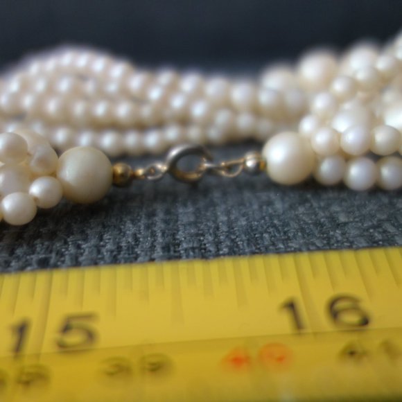 Pearl Necklace - Picture 7 of 7